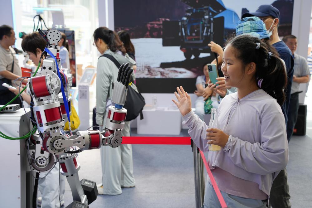 1775783564919056160.jpg 20260409172522092.jpg